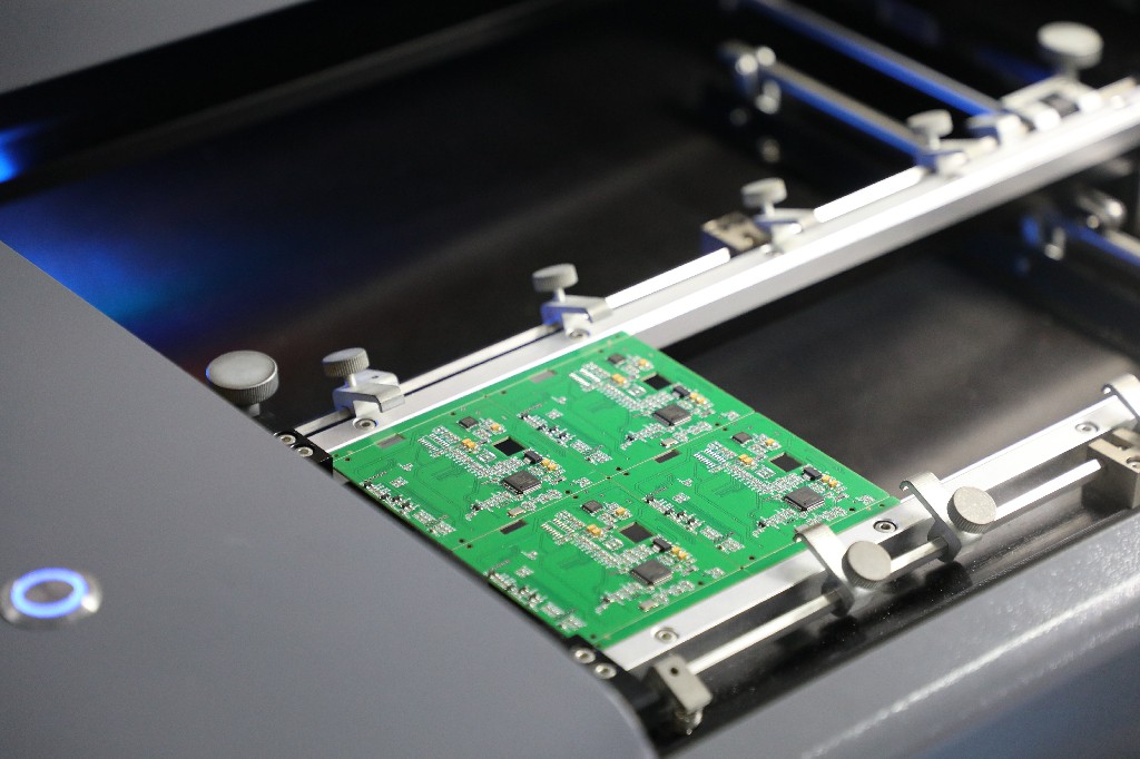 為什么在波峰焊接之前要進行預(yù)熱?PCBA波峰焊接之前預(yù)熱的目的